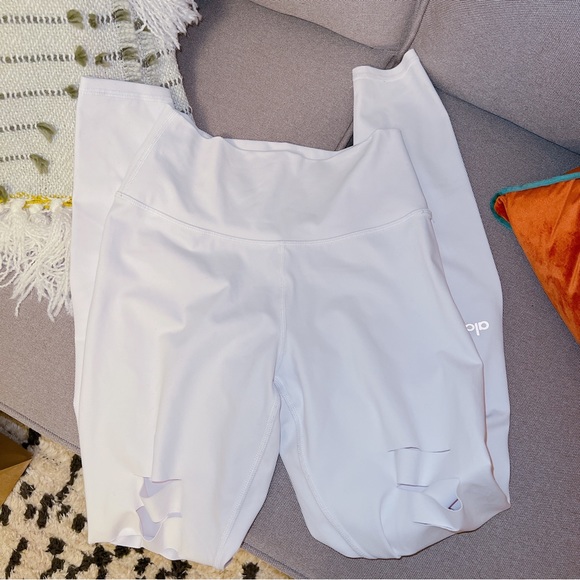 ALO Yoga Pants - SOLD‼️Alo yoga leggings size small